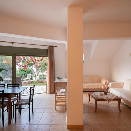 Villa Luisa Exclusive Residences Монемвазия Экстерьер фото