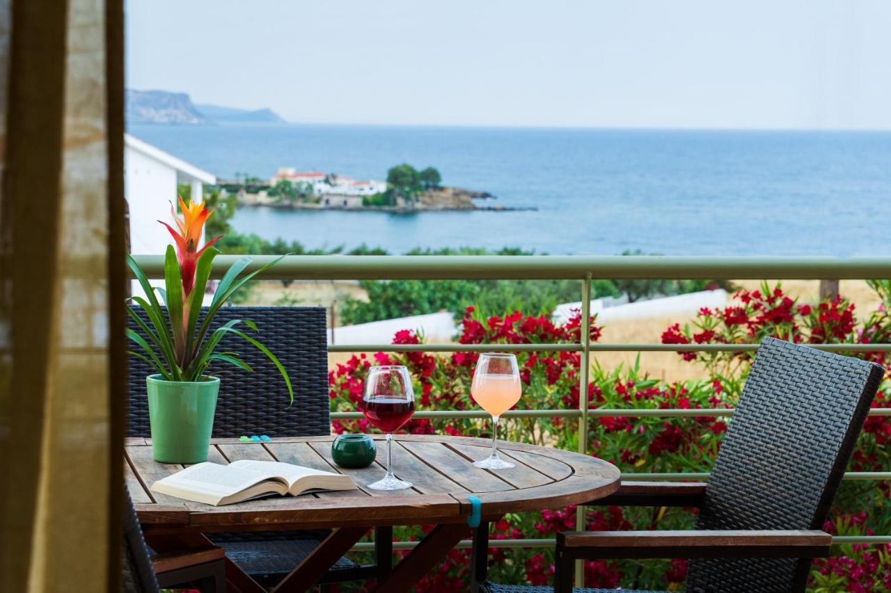 Villa Luisa Exclusive Residences Монемвазия Экстерьер фото