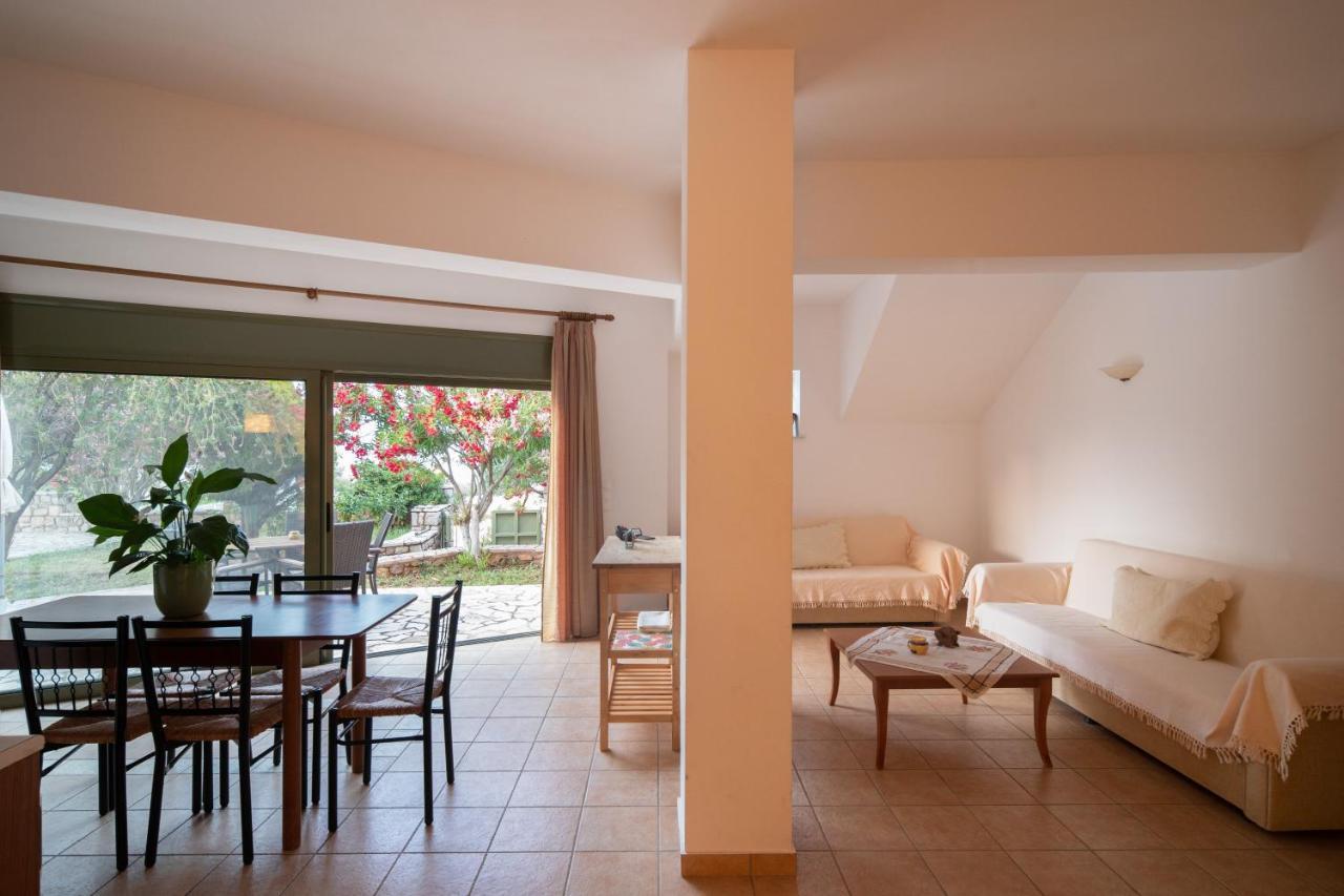 Villa Luisa Exclusive Residences Монемвазия Экстерьер фото